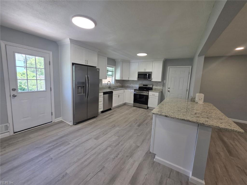 4737 Holladay RD