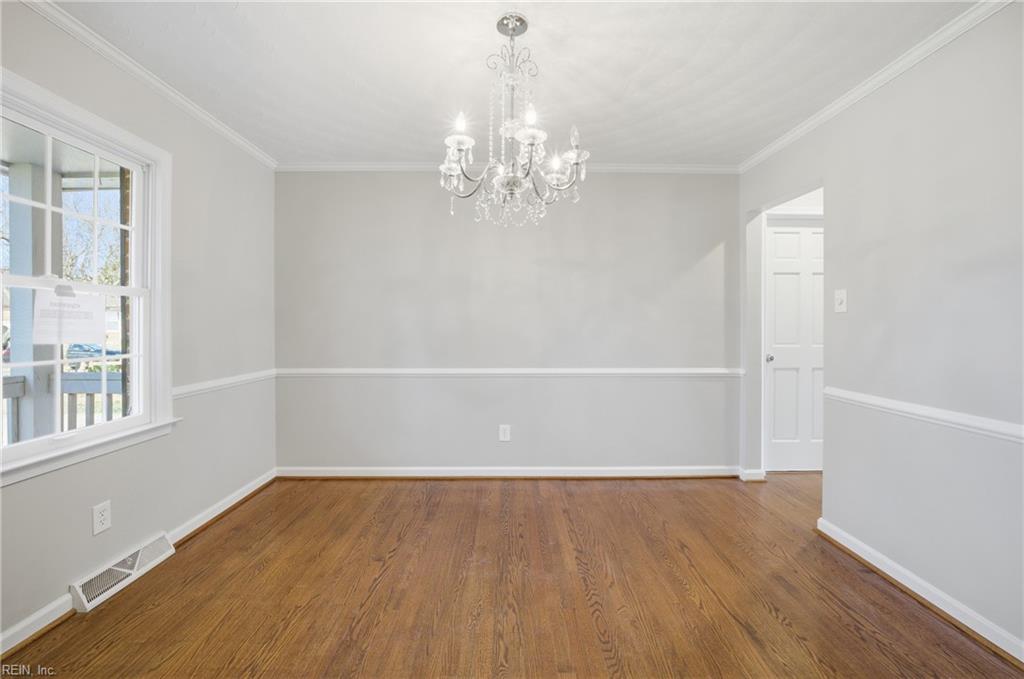 1695 Meredith RD