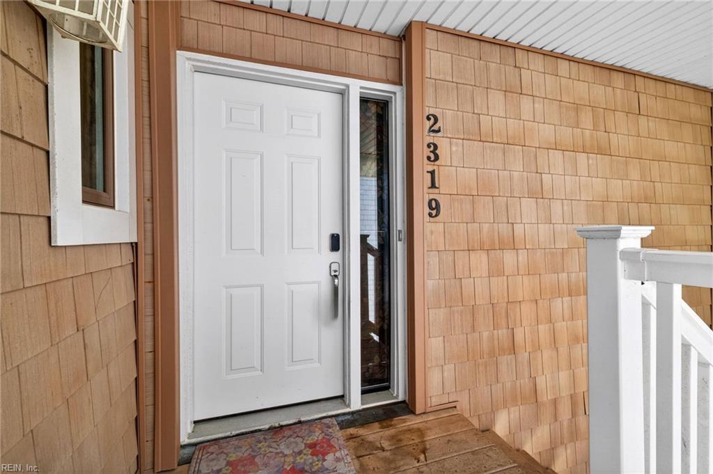 2319 Beach Castle LN