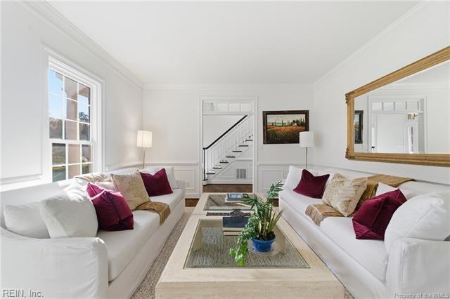 2900 Thomas Smith LN