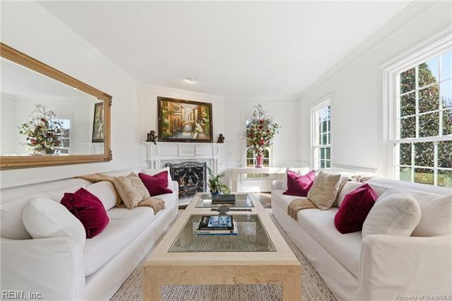 2900 Thomas Smith LN