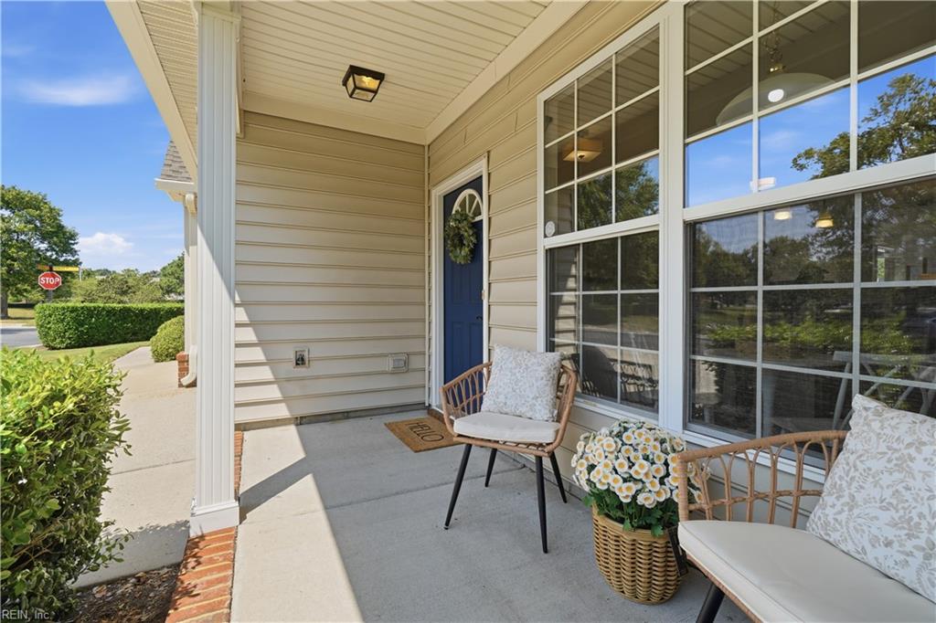 802 Devereaux DR