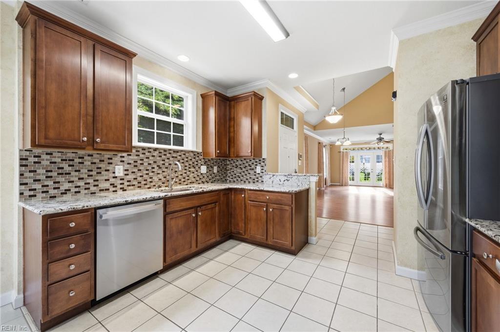 409 Fieldstone Glen Way WAY