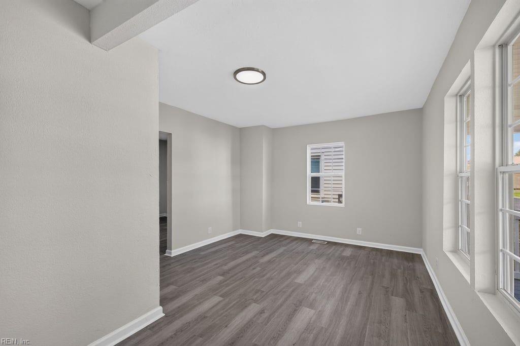117 S 9th ST