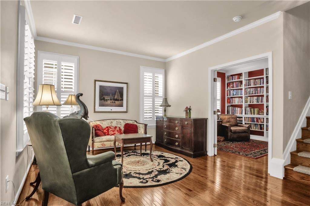 4315 Sprucemont