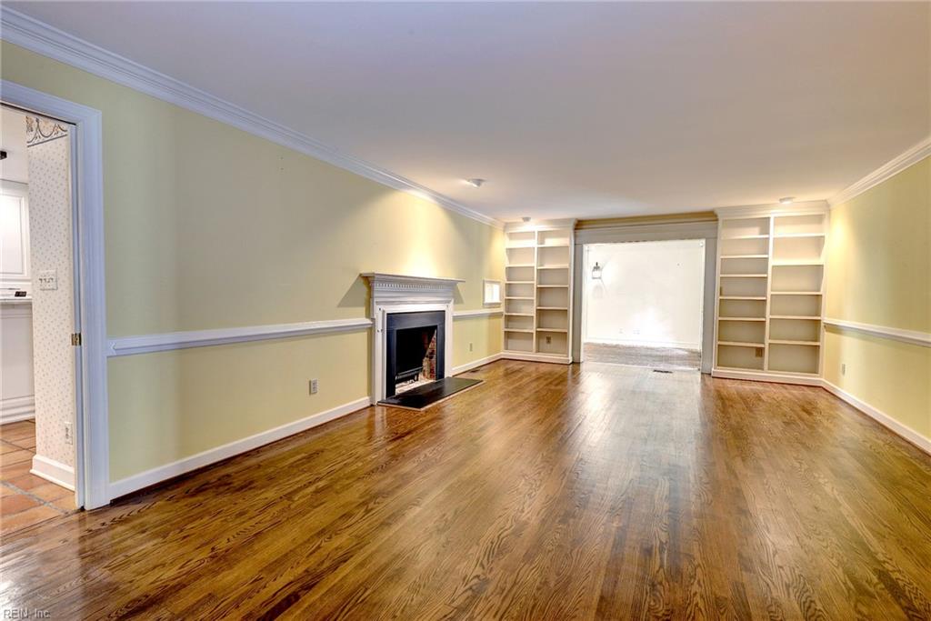 7 Bayberry LN