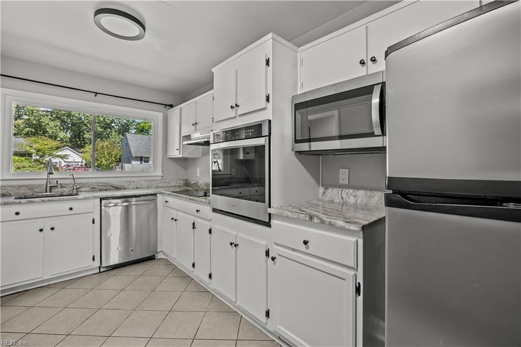210 E Chickasaw RD