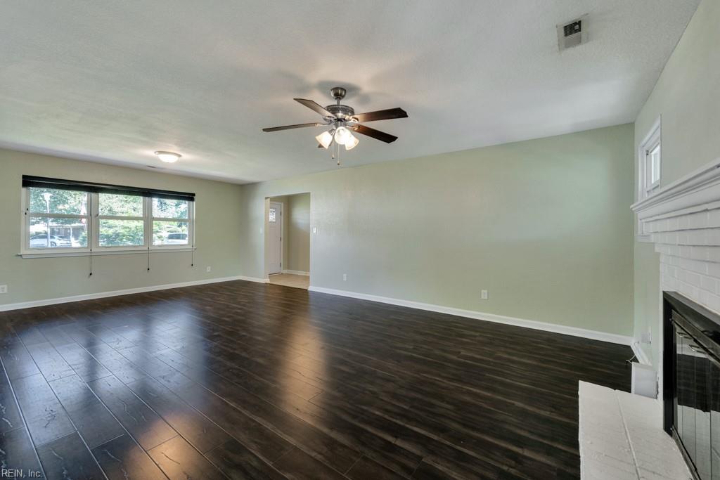 3701 Gresham CT
