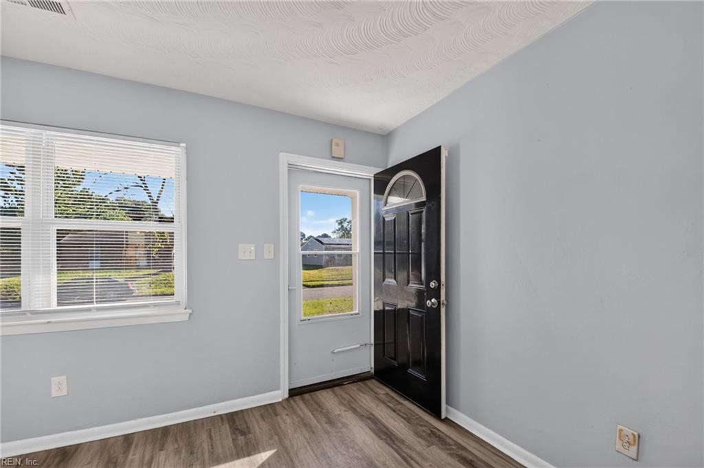 3085 Kenelm DR