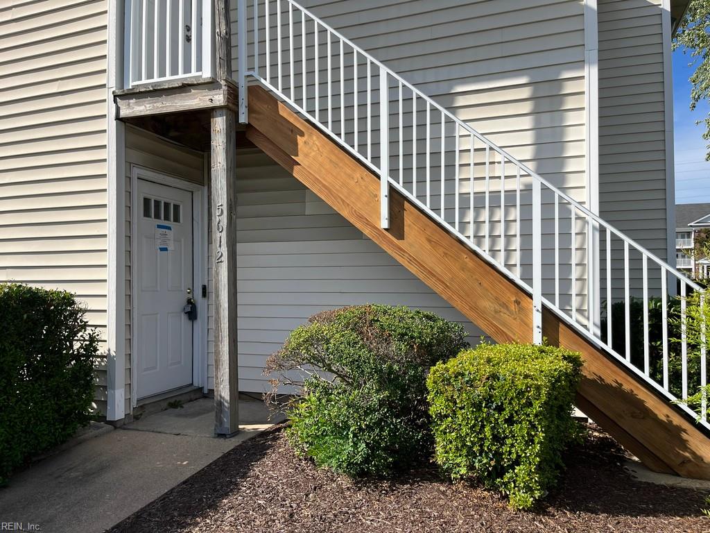 5612 Summit ARCH