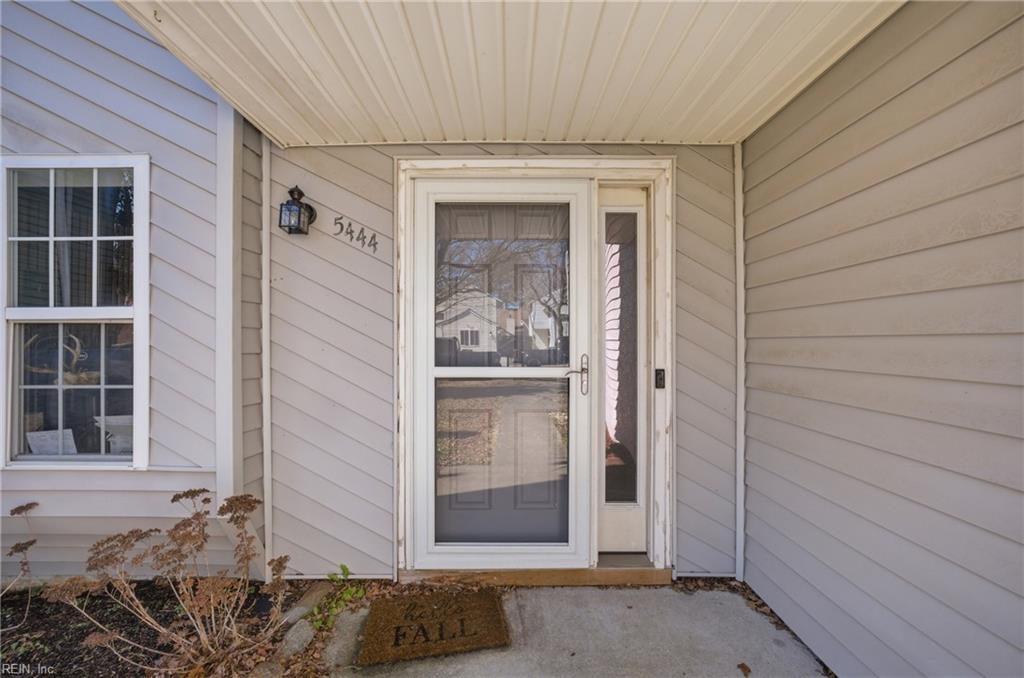 5444 Chatham Lake DR