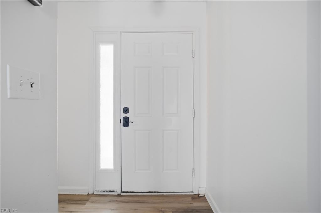 5444 Chatham Lake DR