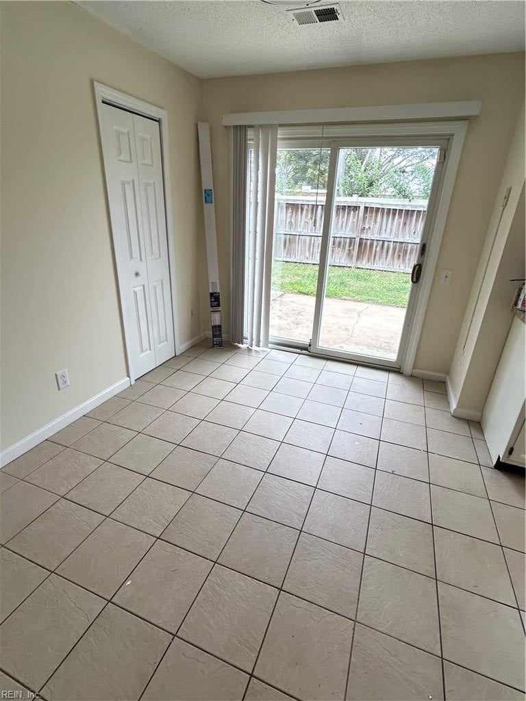 306 Holly Glen DR