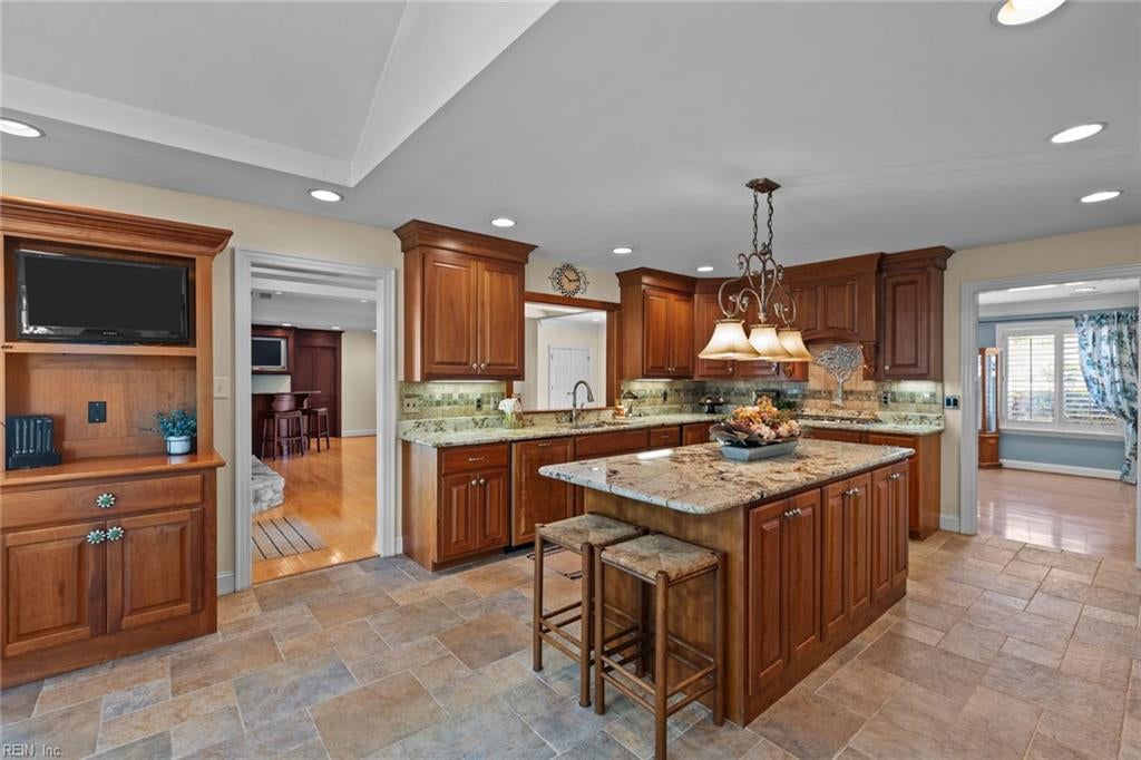 1000 Truitt CT