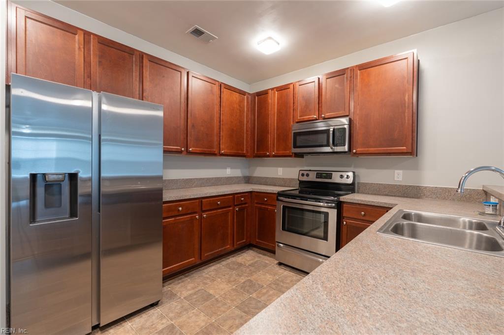 4332 Hillingdon BND 104