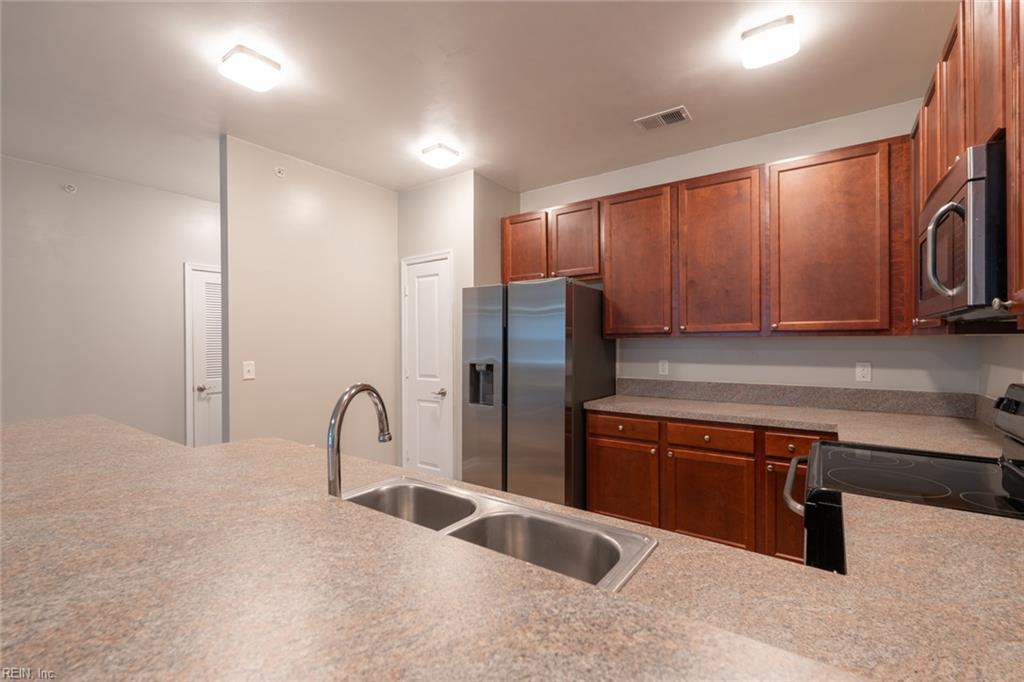 4332 Hillingdon BND 104