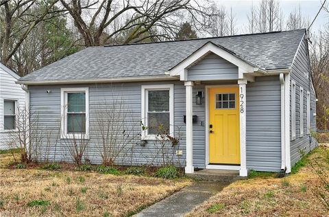 1928 Long Green Ln Hampton VA 23663