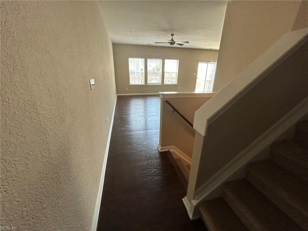 4933 Travertine AVE 31 C