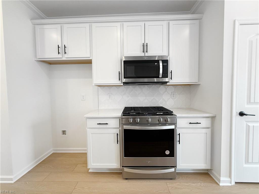 2018 Stanford (Lot #339) LN