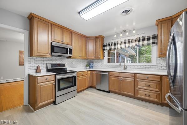 1331 Augusta AVE