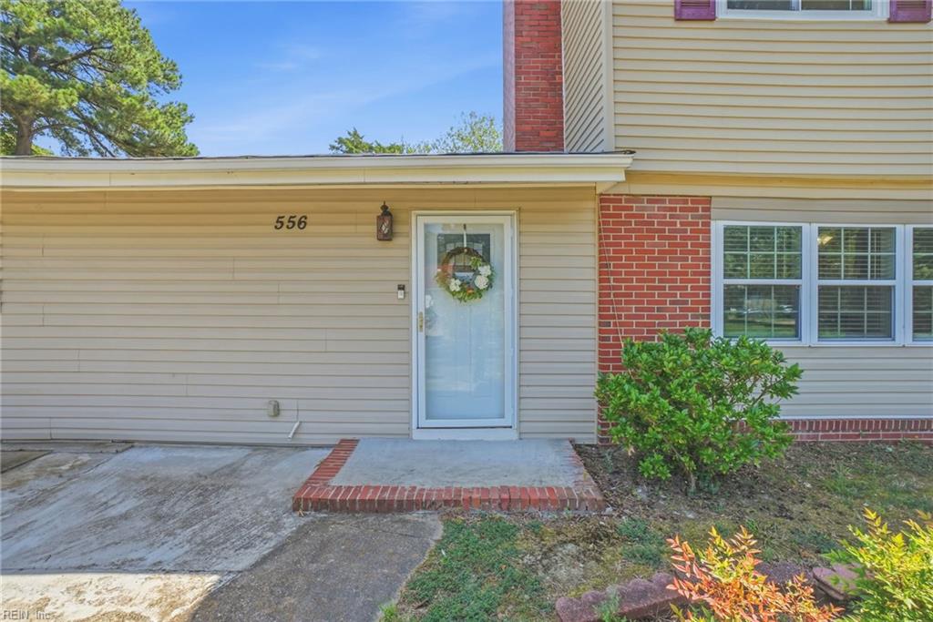 556 Caren DR
