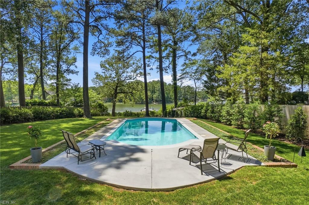 3913 Regal CT
