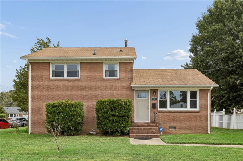 30 Briarwood DR