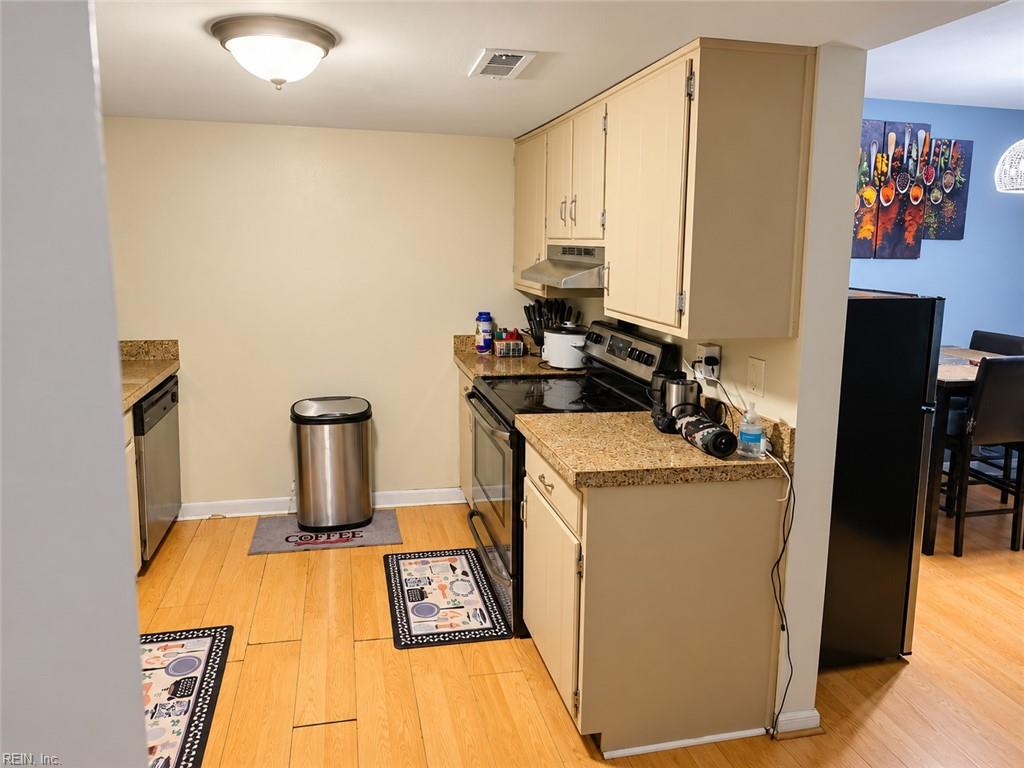 417 Hustings LN D