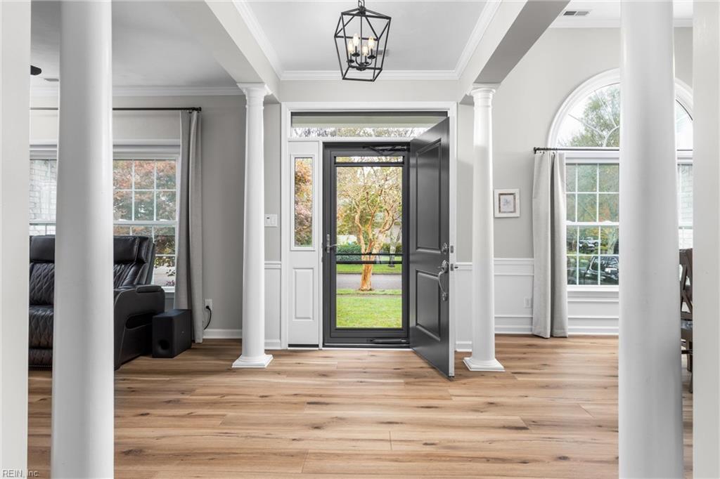 2525 Lower Greens PL