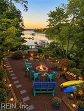 1360 Little Neck RD