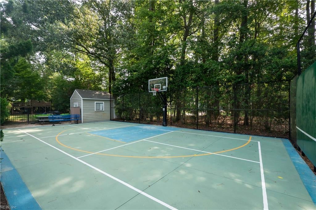 121 Pinewood RD
