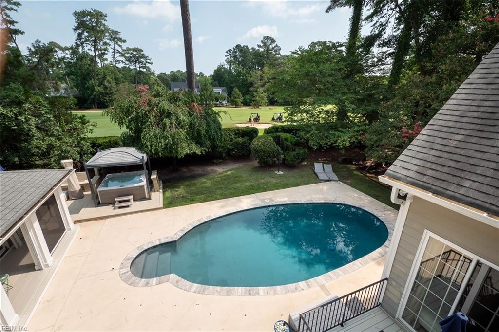 121 Pinewood RD