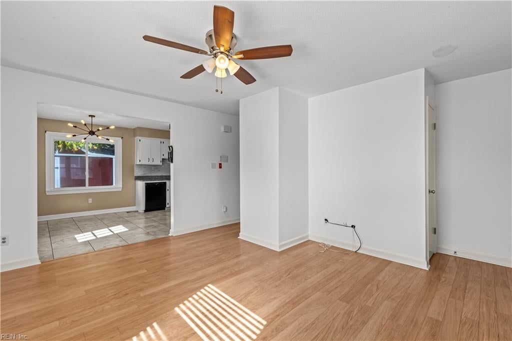 2135 English AVE