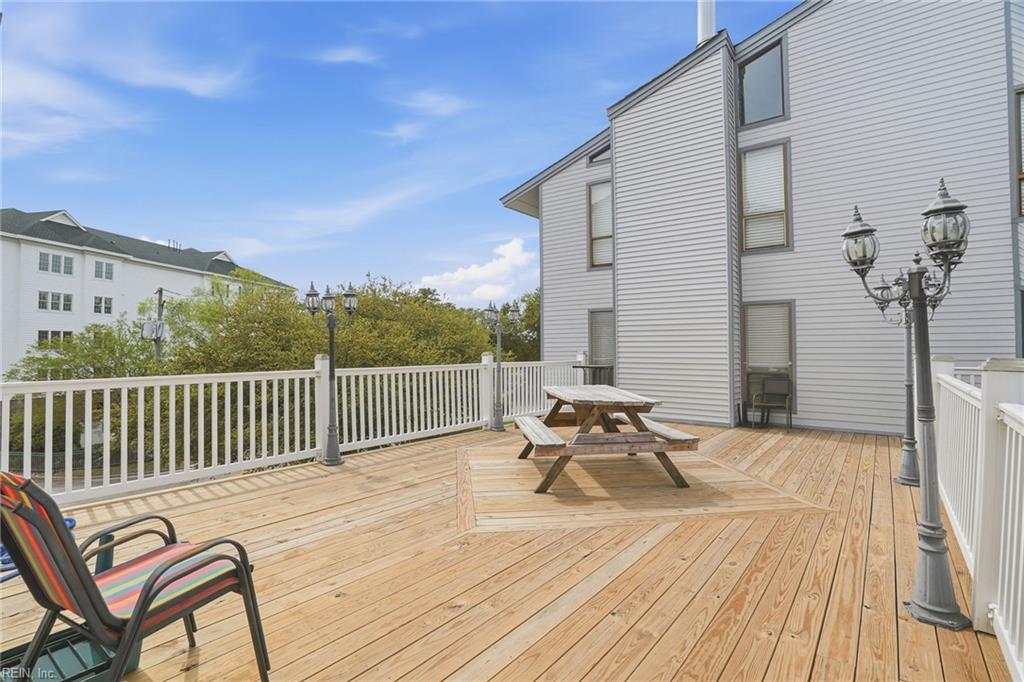 3200 Lynnhaven DR 208