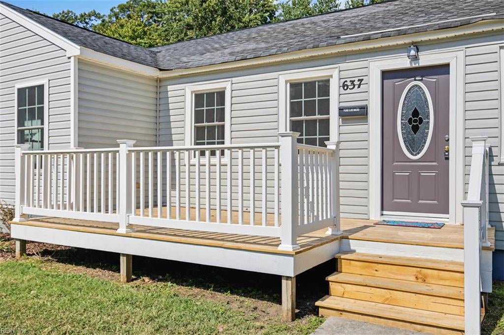 637 74th ST
