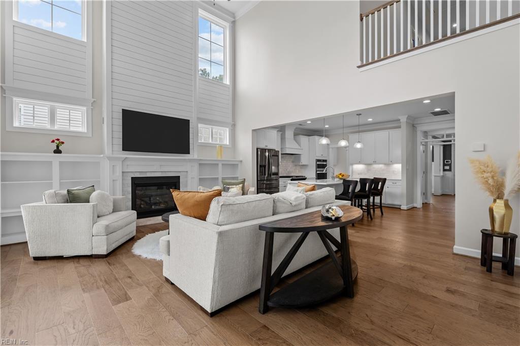 2210 Treasure Island DR