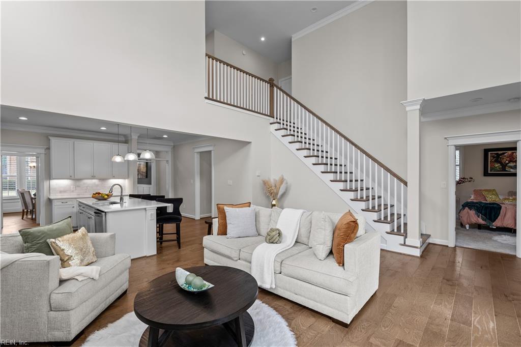 2210 Treasure Island DR