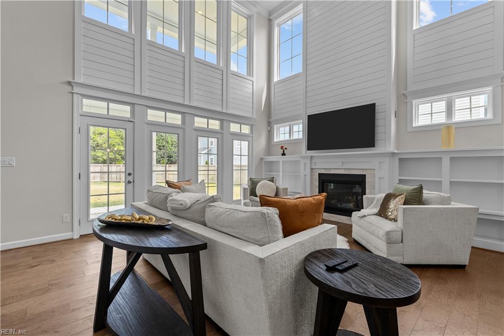 2210 Treasure Island DR