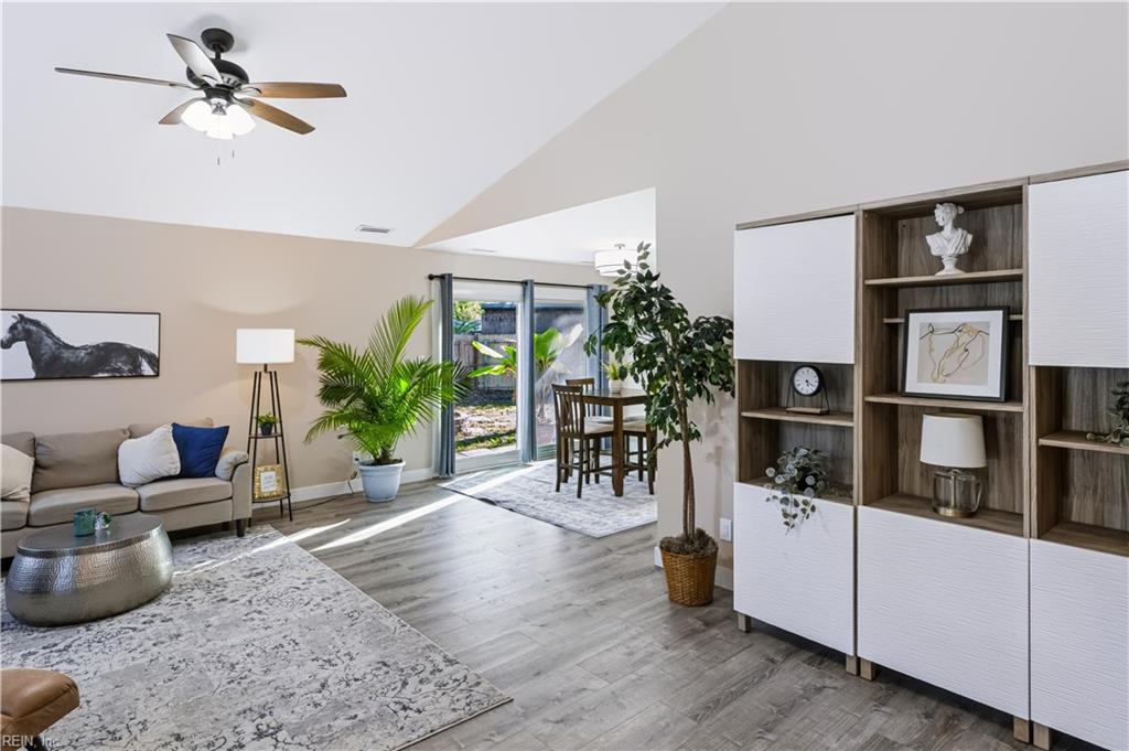 917 Chimney Hill PW