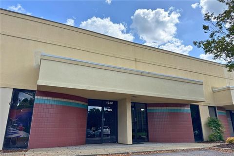 1728 Virginia Beach BLVD Virginia Beach VA 23454