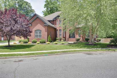 520 Youngstown CT Chesapeake VA 23322