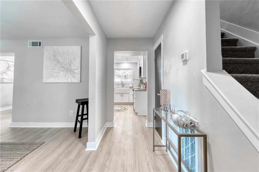 4081 Windsor Gate PL