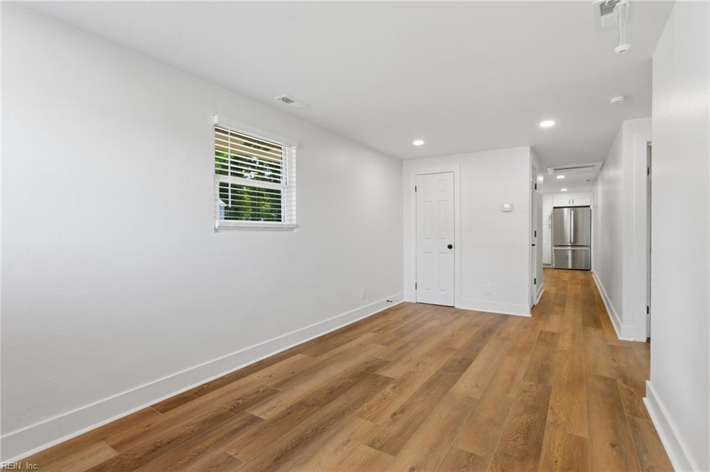 26 Bernard AVE