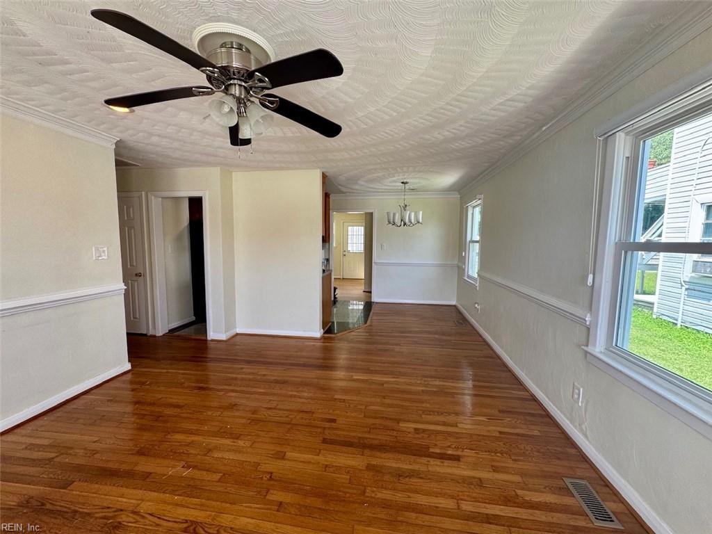 3717 Victoria BLVD