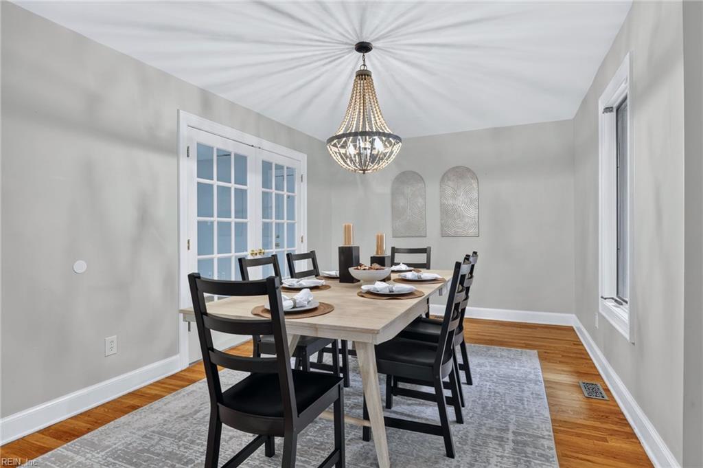1125 Bay Colony DR