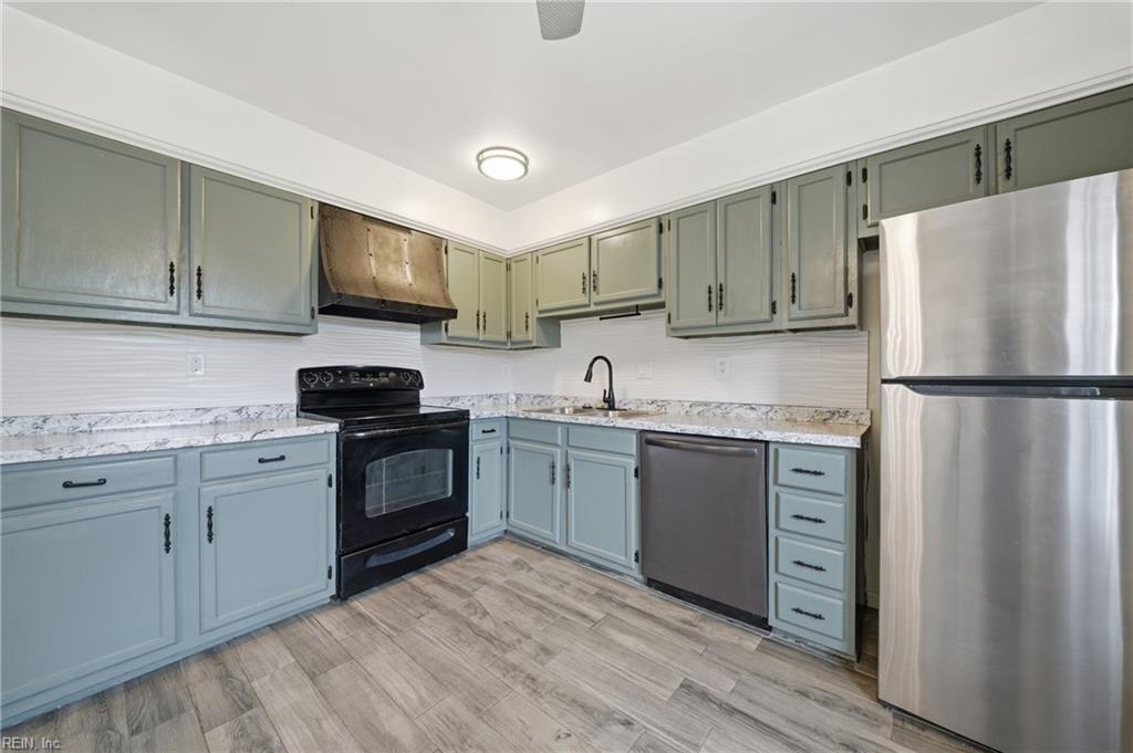 3848 Croonenbergh WAY