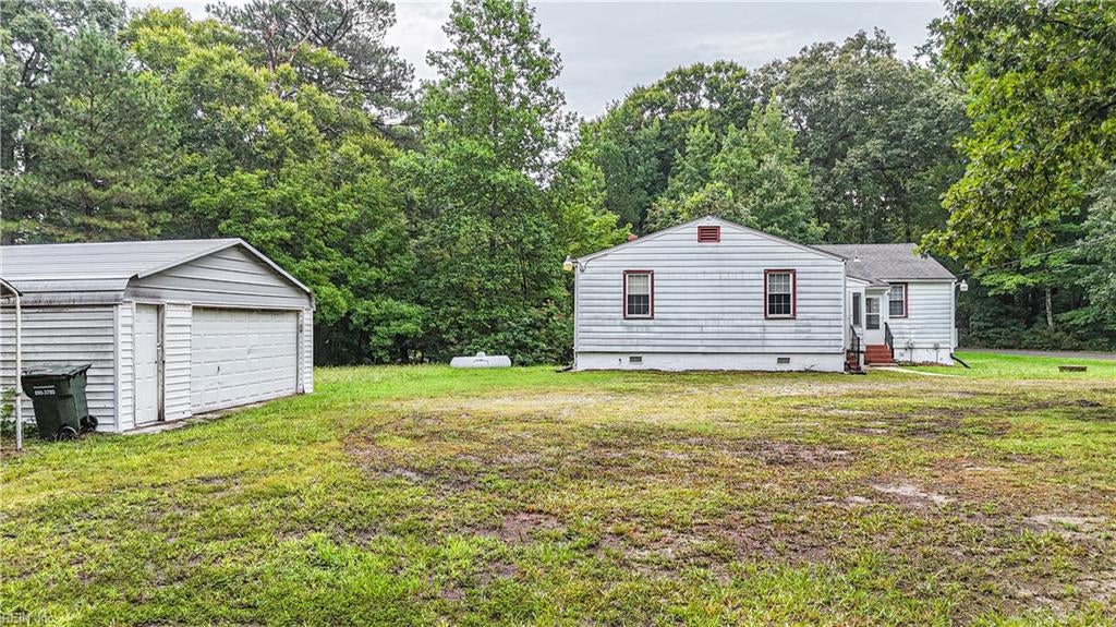 228 Oaktree RD