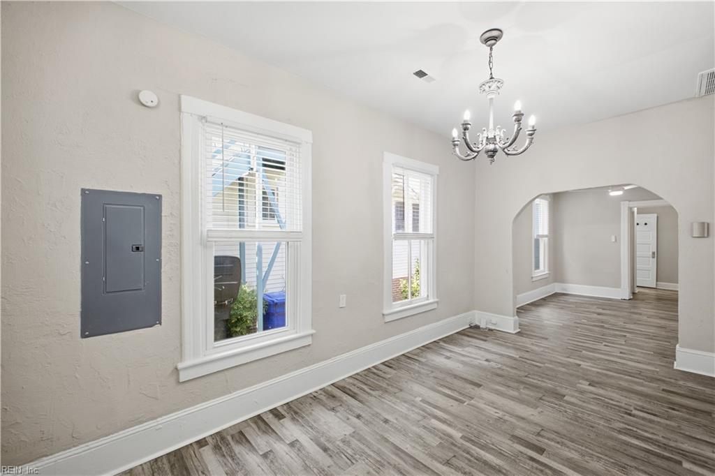 439 Mt Vernon AVE