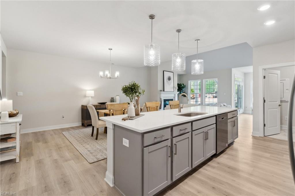 1316 Treviso Bay