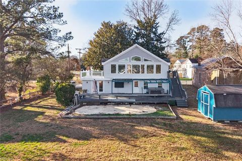 1407 Back Creek RD Seaford VA 23696